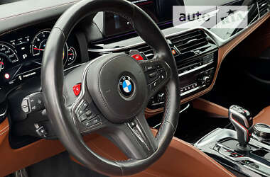 Седан BMW M5 2018 в 