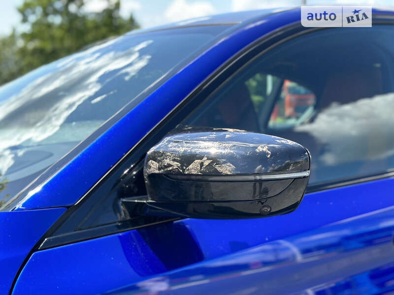 Седан BMW M5 2019 в Чернівцях