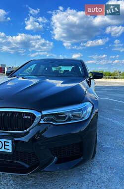 Седан BMW M5 2020 в 