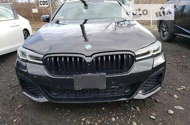 Седан BMW M5 2022 в Львове