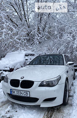 Седан BMW M5 2006 в Рівному