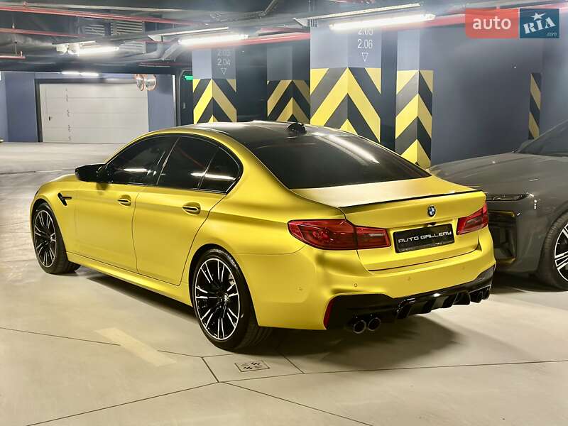 Седан BMW M5 2018 в Києві