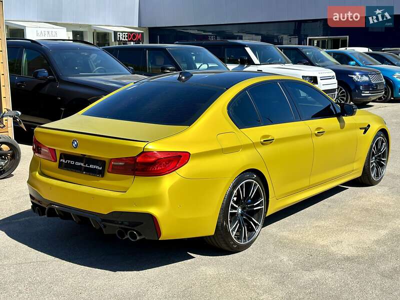 Седан BMW M5 2018 в Києві