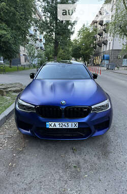 Седан BMW M5 2018 в Киеве