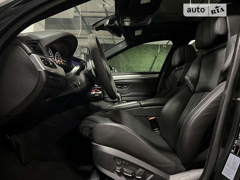 Седан BMW M5 2012 в Киеве