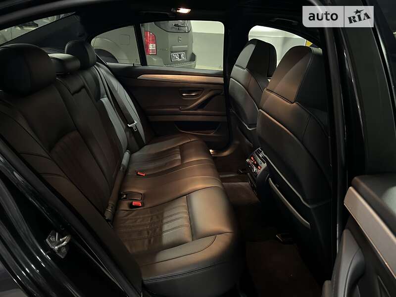 Седан BMW M5 2012 в Киеве
