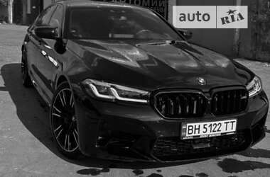Седан BMW M5 2018 в Покровске