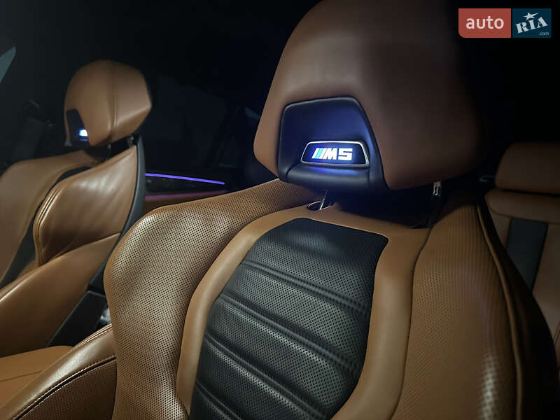 Седан BMW M5 2018 в Києві