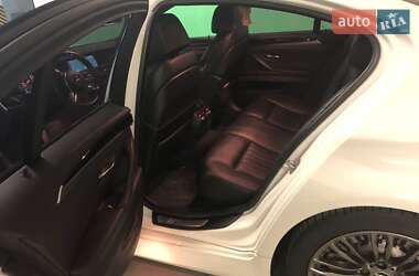 Седан BMW M5 2012 в 