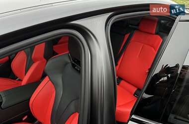 Седан BMW M5 2024 в 