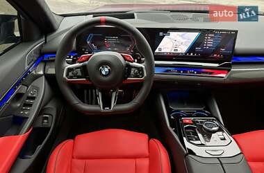 Седан BMW M5 2024 в 