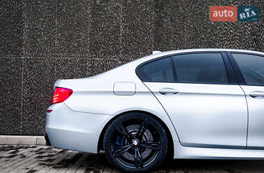 Седан BMW M5 2011 в Виноградове