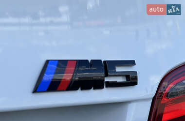 Седан BMW M5 2013 в Черкасах