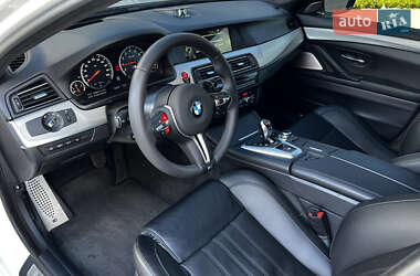 Седан BMW M5 2013 в Черкасах