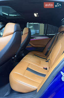 Седан BMW M5 2020 в 