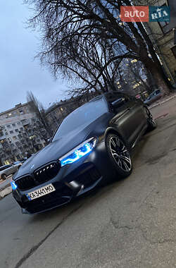 Седан BMW M5 2018 в Києві