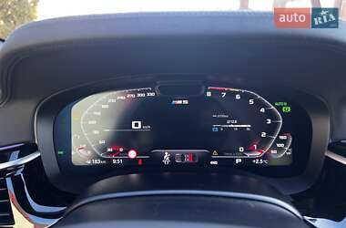 Седан BMW M5 2022 в 