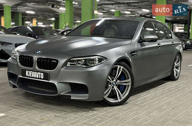 Седан BMW M5 2014 в Києві