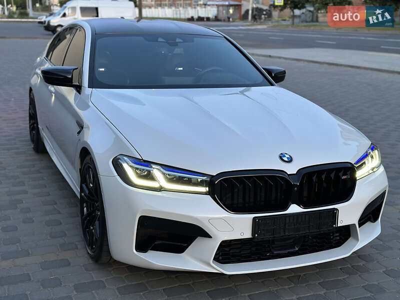 Седан BMW M5 2020 в Хмельницком