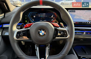 Седан BMW M5 2024 в 