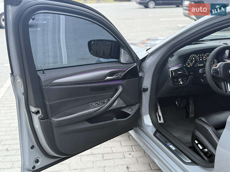 Седан BMW M5 2018 в Виннице