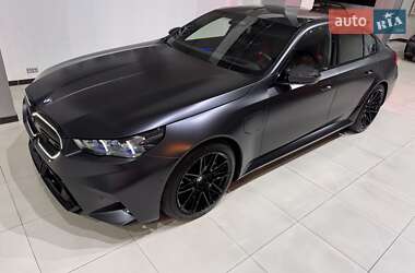 Седан BMW M5 2025 в Одессе