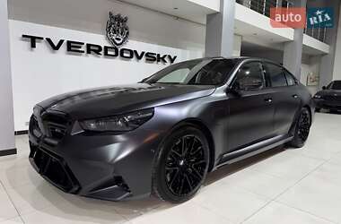 Седан BMW M5 2025 в Одесі