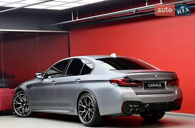 Седан BMW M5 2020 в 