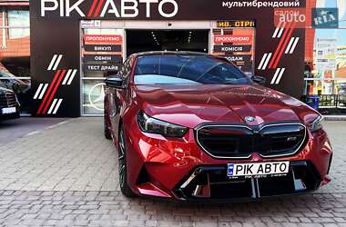 Седан BMW M5 2025 в 