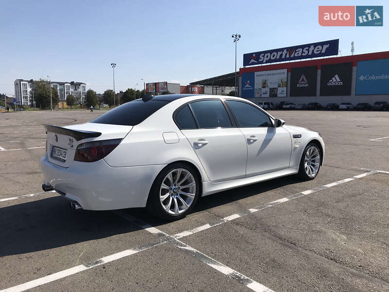 BMW M5 2006