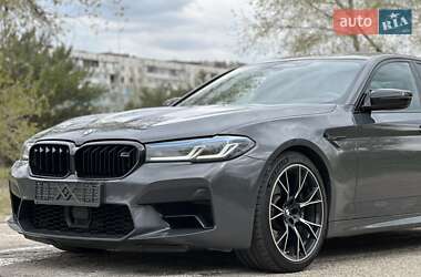 Седан BMW M5 2021 в 