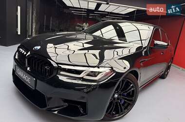 Седан BMW M5 2019 в 
