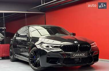 Седан BMW M5 2019 в 