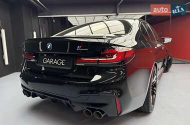 Седан BMW M5 2019 в 