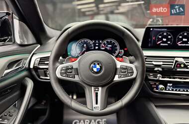 Седан BMW M5 2019 в 