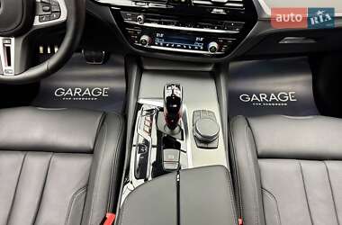Седан BMW M5 2019 в 