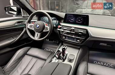 Седан BMW M5 2019 в 