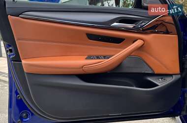 Седан BMW M5 2019 в 