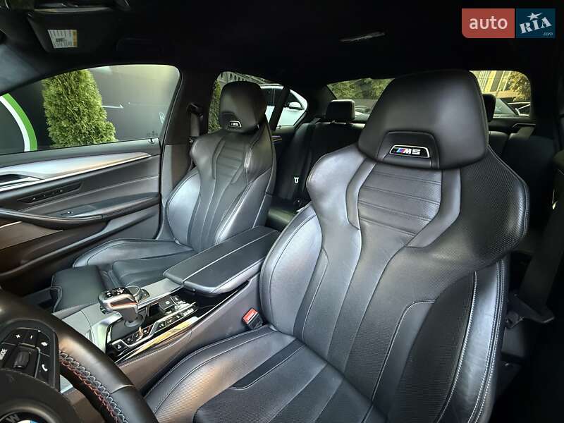 Седан BMW M5 2019 в Киеве