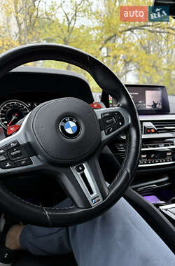 Седан BMW M5 2018 в 