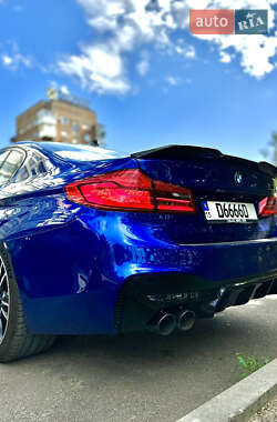 Седан BMW M5 2018 в 