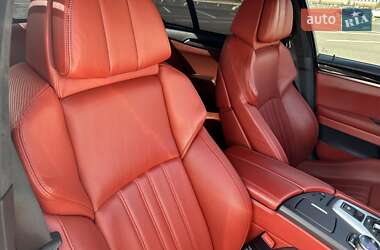 Седан BMW M5 2011 в 