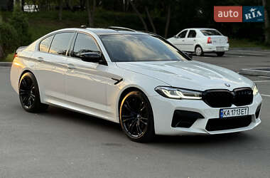 Седан BMW M5 2020 в 