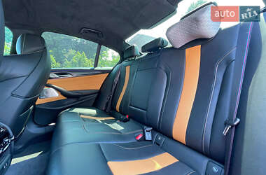 Седан BMW M5 2022 в 