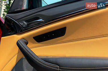 Седан BMW M5 2022 в 