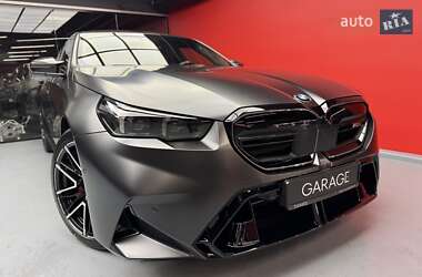 Седан BMW M5 2025 в 
