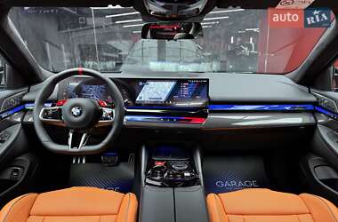 Седан BMW M5 2025 в 