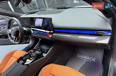 Седан BMW M5 2025 в 