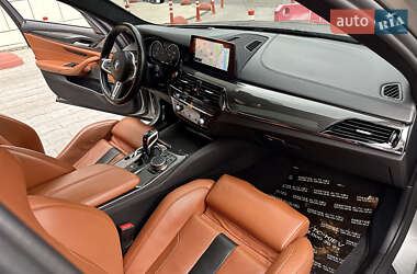 Седан BMW M5 2019 в 