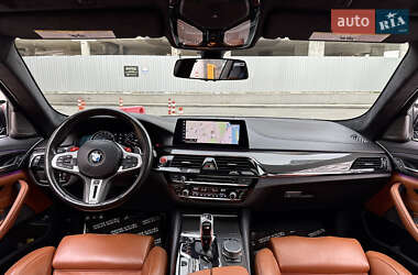 Седан BMW M5 2019 в 